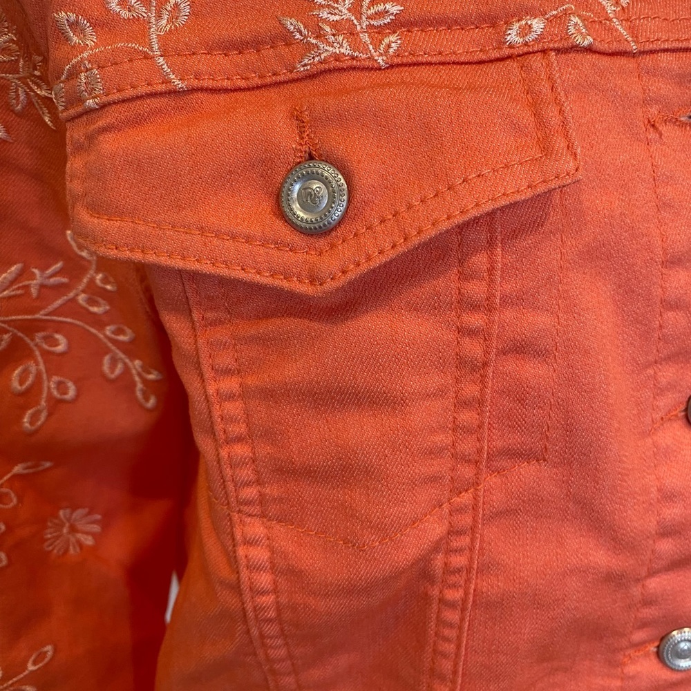 DG2 Embroidered Salmon color Denim Jacket size L NWT - Picture 6 of 10